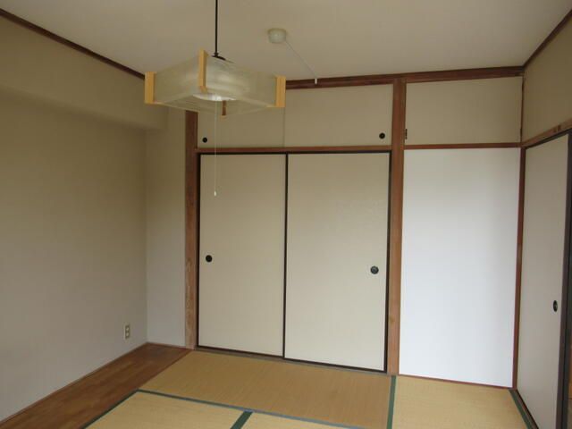 ベッドルーム