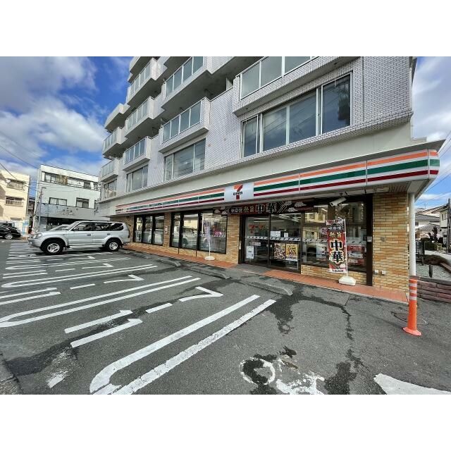 近くのセブンイレブン　横浜戸塚上倉田店まで536m（徒歩7分）