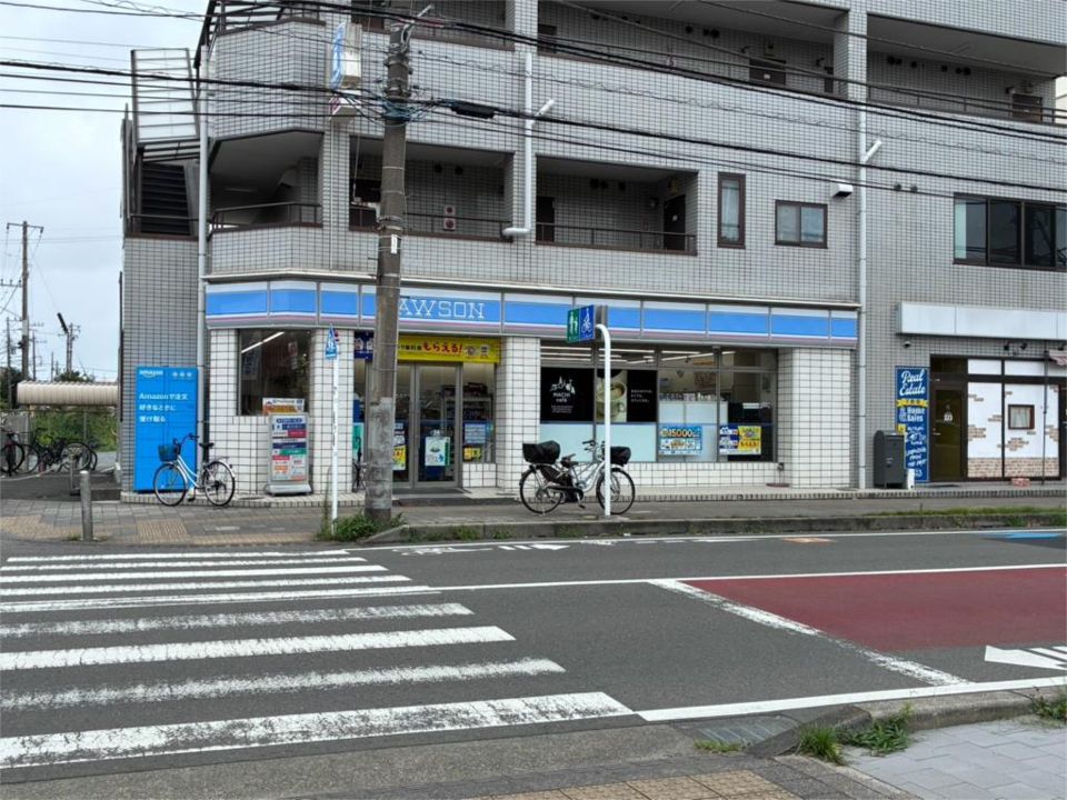 近くのローソン厚木寿町店まで168m（徒歩3分）