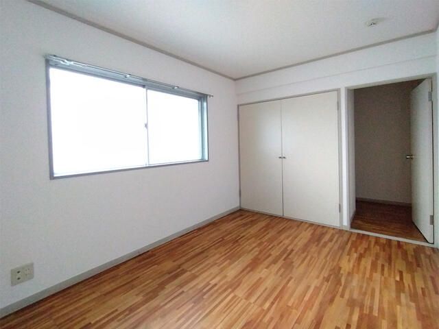 ベッドルーム