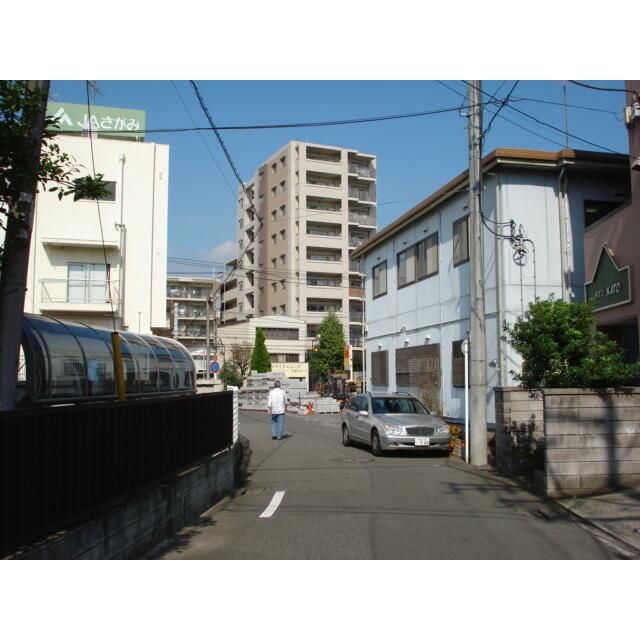 近くの住宅地まで90m（徒歩2分）