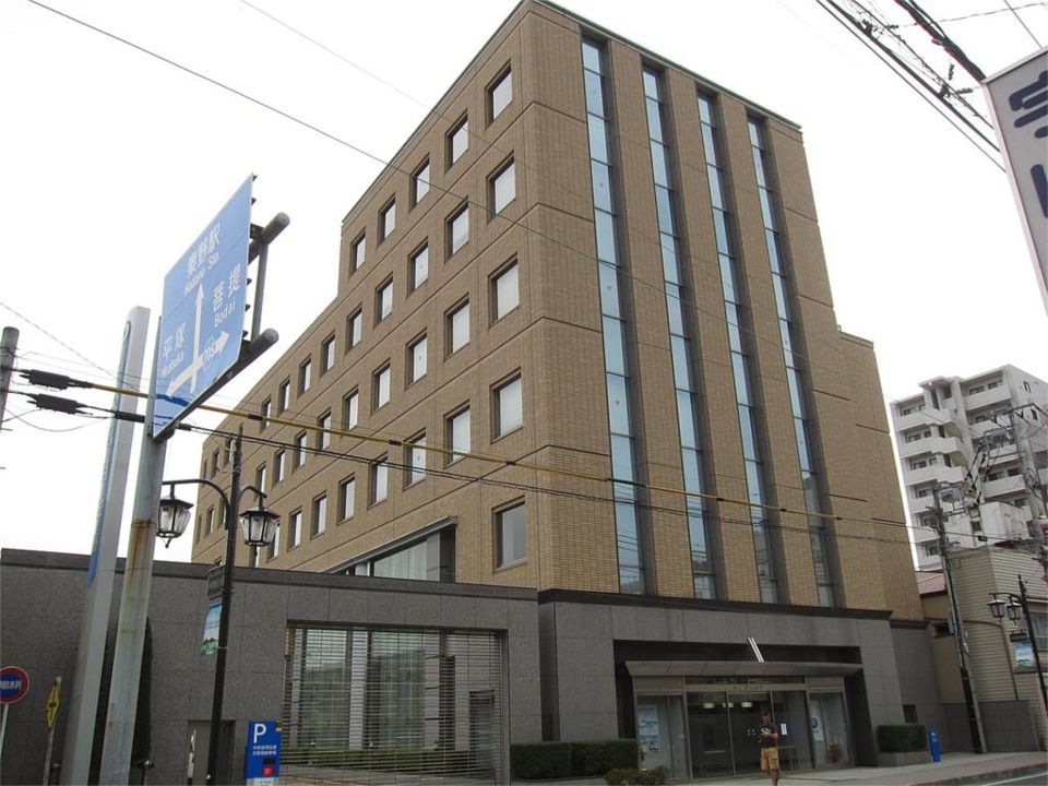 近くの中栄信用金庫秦野駅前支店まで749m(徒歩10分)