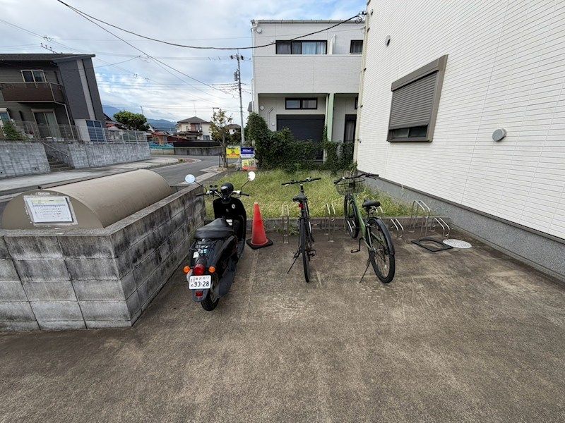 近くの鶴巻温泉病院まで1,847m(徒歩24分)