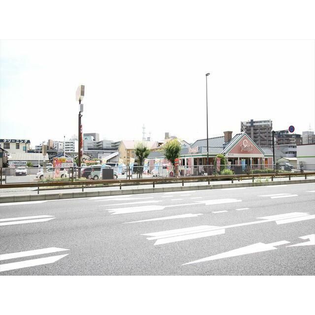 近くのデニーズ厚木店まで374m(徒歩5分)
