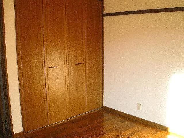 ベッドルーム