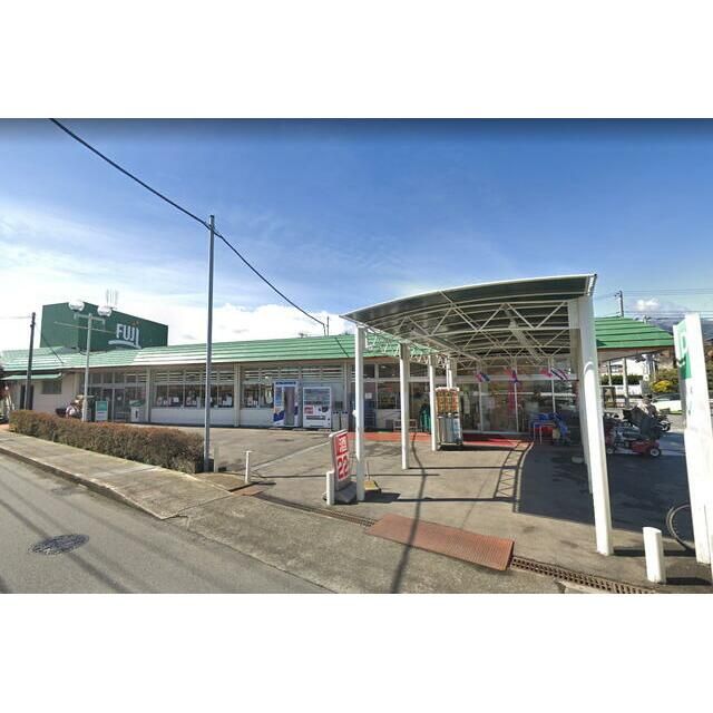 近くのFuji塚原店まで669m（徒歩9分）