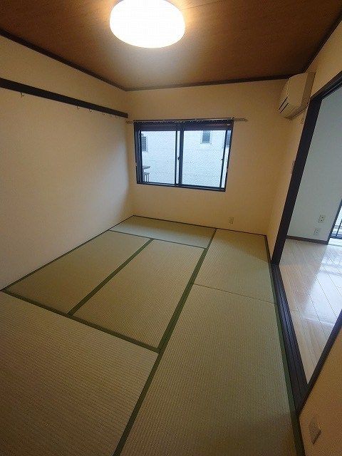 ベッドルーム