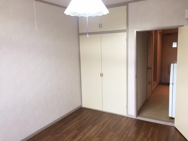 ベッドルーム