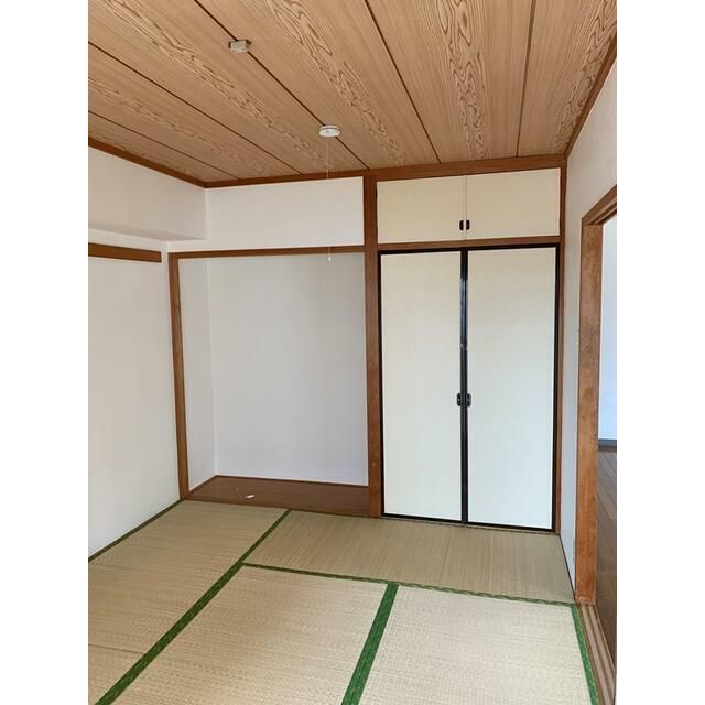 ベッドルーム