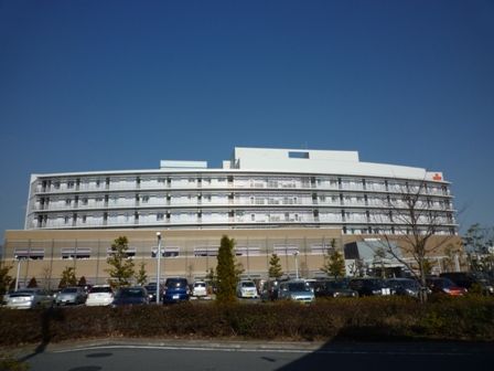 近くの秦野赤十字病院まで523m(徒歩7分)