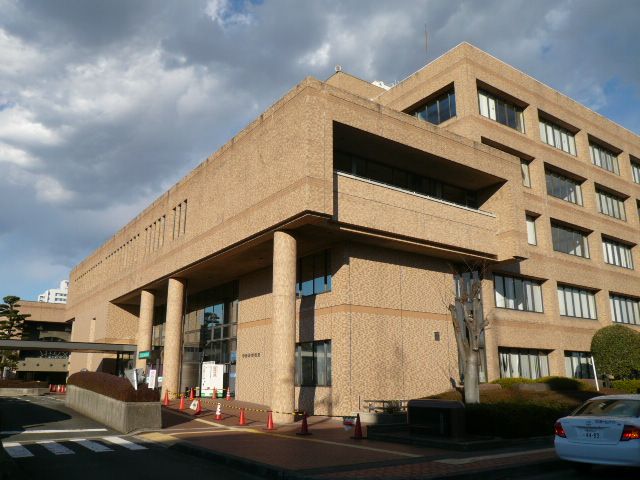 近くの伊勢原市役所まで320m(徒歩4分)