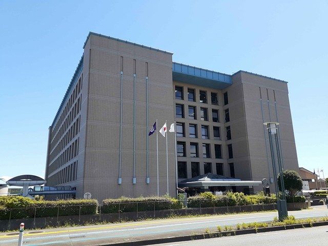 近くの座間市役所まで2,800m（徒歩35分）