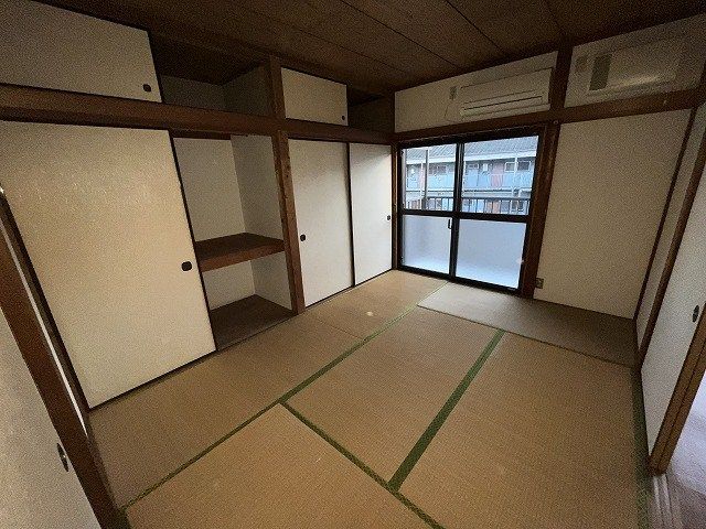 ベッドルーム