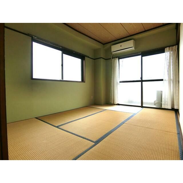ベッドルーム