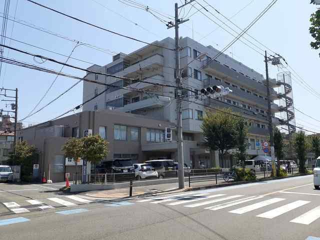 近くの桜ヶ丘中央病院まで614m(徒歩8分)