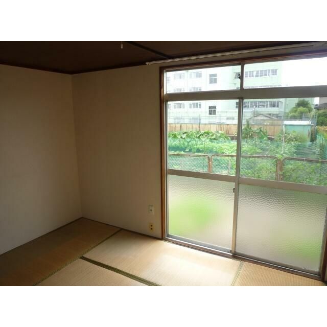 ベッドルーム