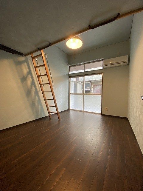 ベッドルーム