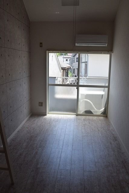 ベッドルーム