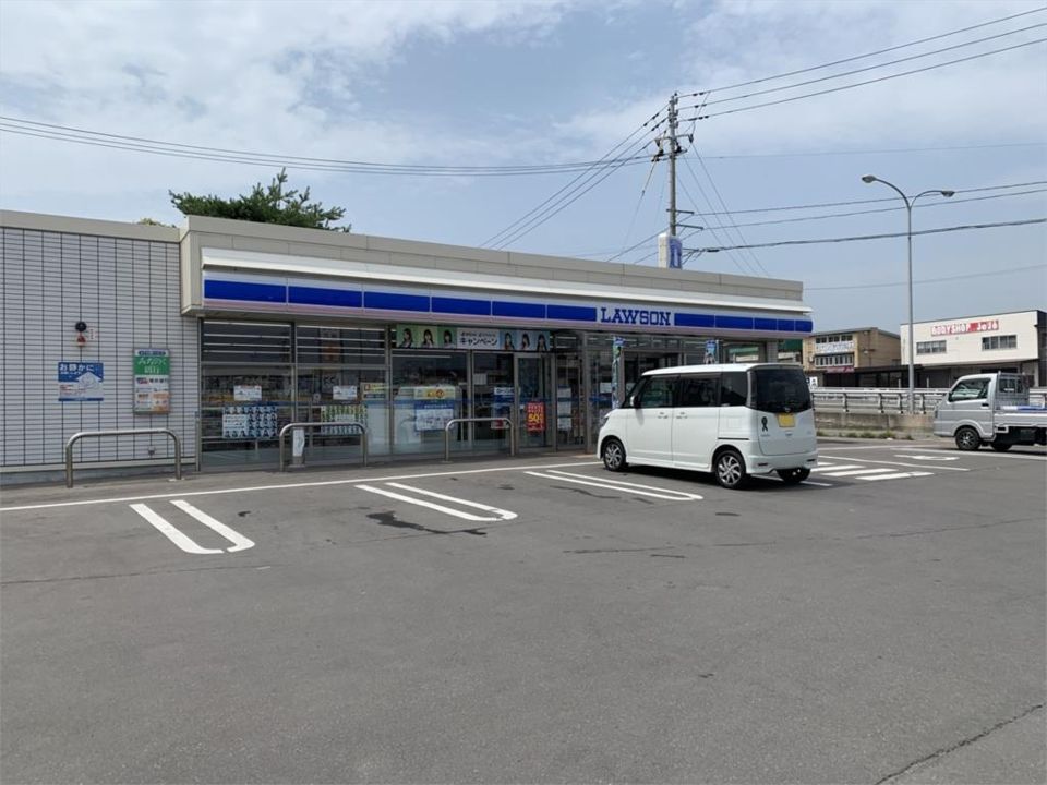 近くのローソン 青森富田四丁目店まで540m（徒歩7分）