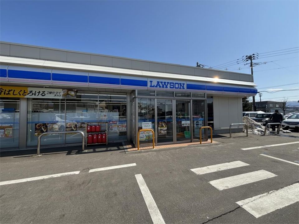 近くのローソン 青森自由ヶ丘二丁目店まで379m(徒歩5分)