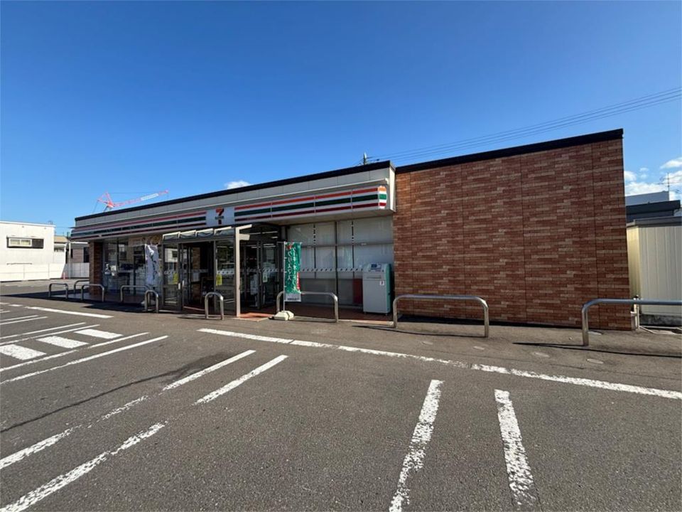 近くのセブンイレブン 青森造道3丁目店まで830m(徒歩11分)