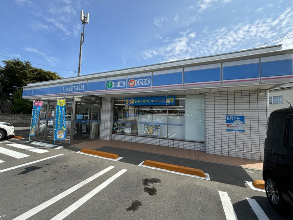 近くのローソン 青森安田店まで716m(徒歩9分)