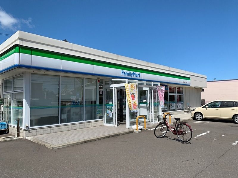 近くのファミリーマート 青森浜館四丁目店まで625m(徒歩8分)