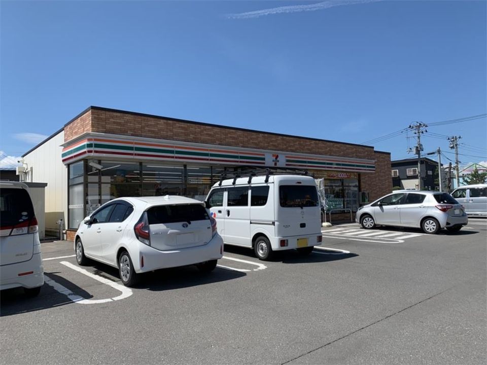 近くのセブンイレブン 青森石江三好店まで122m(徒歩2分)
