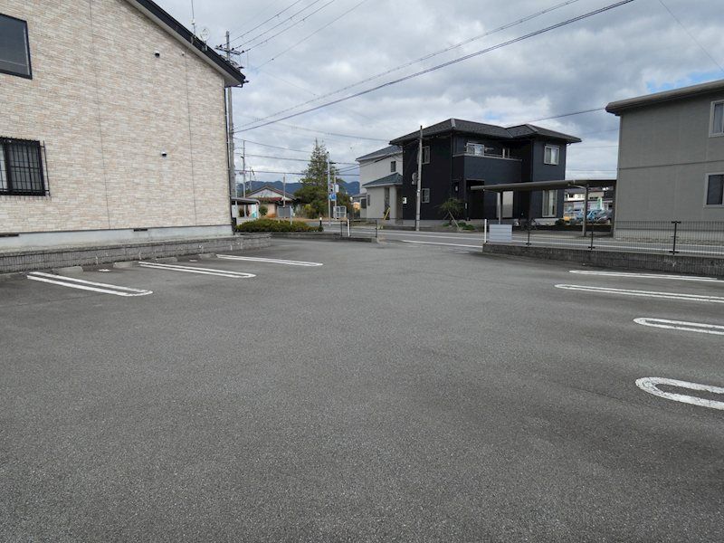 近くのミニストップ 豊岡正法寺店まで260m（徒歩4分）