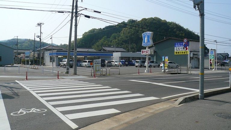 近くのローソン 香美町香住店まで527m（徒歩7分）