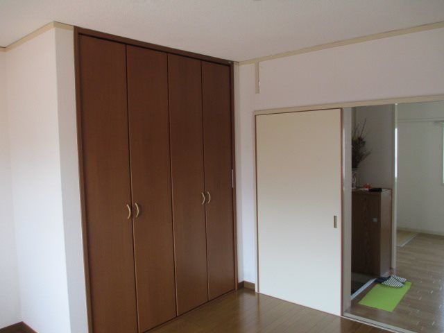 ベッドルーム