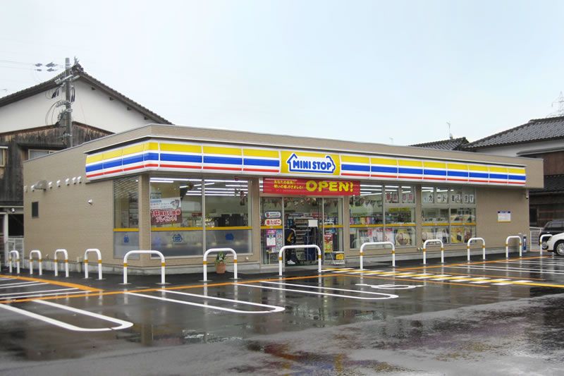 近くのミニストップ 豊岡正法寺店まで206m（徒歩3分）