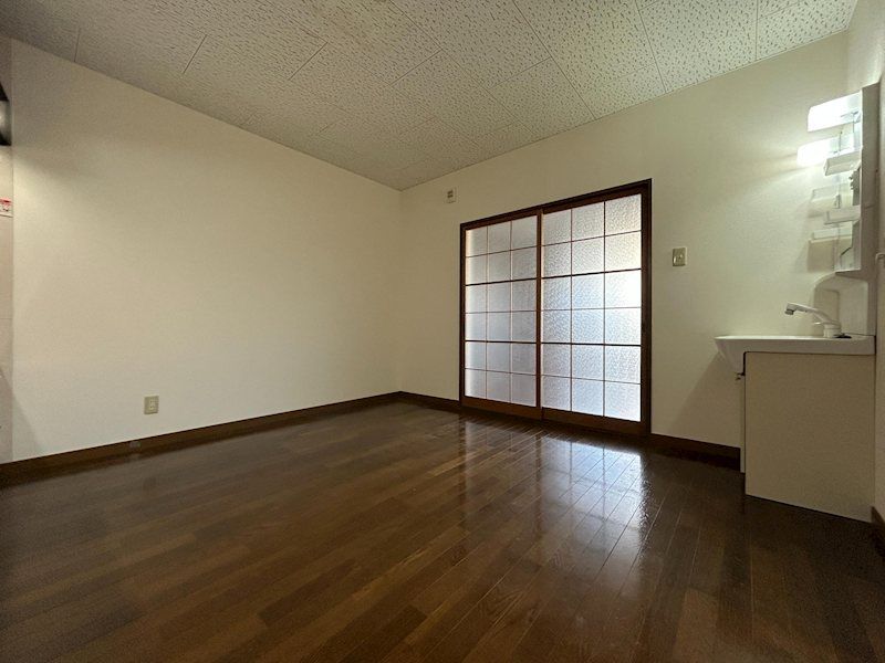 近くのフレッシュバザール豊岡江本店まで2,595m（徒歩33分）