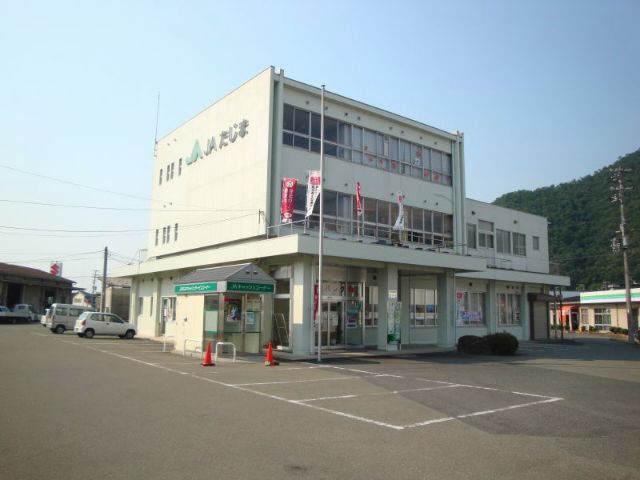 近くのJAたじま出石支店まで595m(徒歩8分)