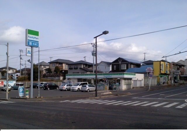 近くのファミリーマート松川美郷店まで1,700m(徒歩22分)