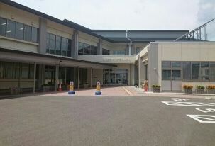 近くの福島市役所松川支所まで1,590m（徒歩20分）