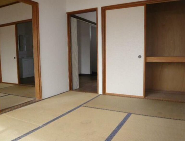 ベッドルーム