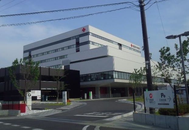 近くの福島赤十字病院まで750m(徒歩10分)