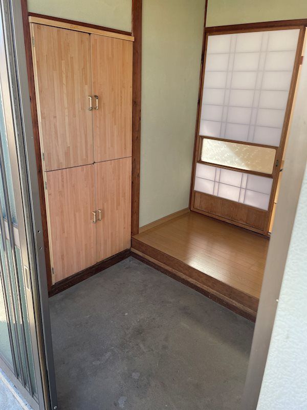 玄関