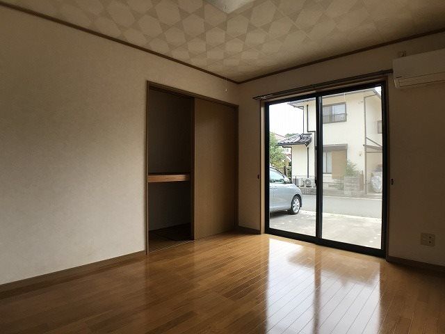 ベッドルーム