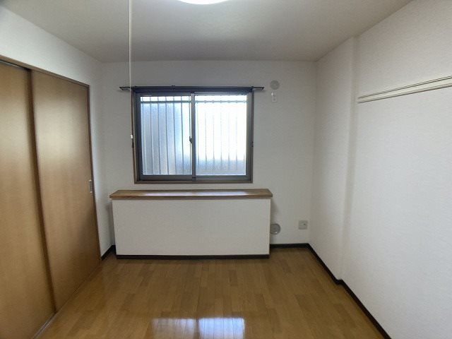 ベッドルーム