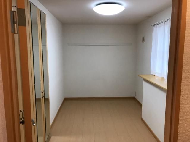 ベッドルーム