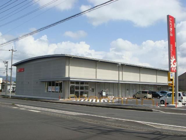 近くの山陰合同銀行島根医大通支店まで818m（徒歩11分）