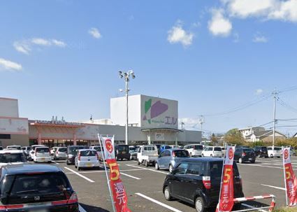 近くのショッピングタウンエルまで256m（徒歩4分）