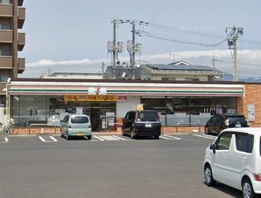 近くのセブンイレブン 出雲西新町店まで74m（徒歩1分）