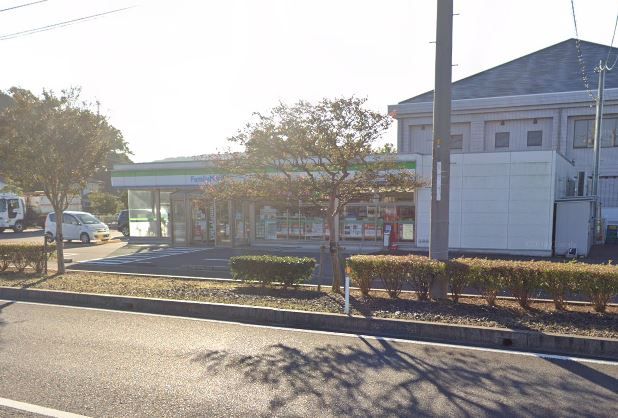 近くのファミリーマート JAいずも西出雲店まで435m（徒歩6分）