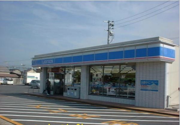 近くのローソン 平田駅前店まで586m（徒歩8分）