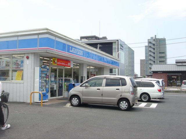 近くのローソン（コンビニ）まで410m（徒歩6分）