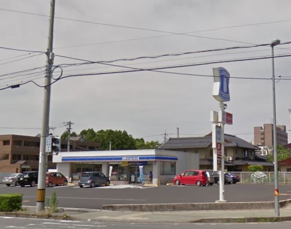 近くのローソン 出雲塩冶神前店まで1,349m(徒歩17分)