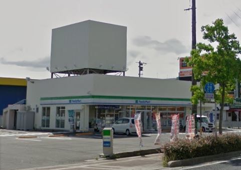 近くのファミリーマート 浜山通り店まで614m(徒歩8分)